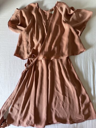 Robe mi-longue fluide d'occasion