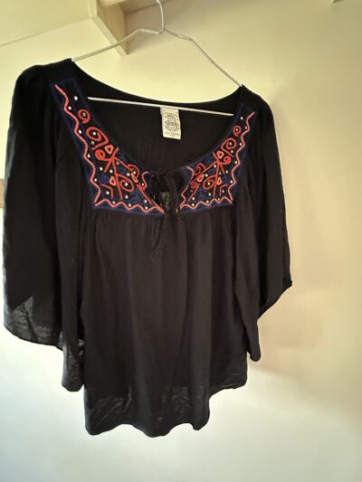 Chemise noire bohème